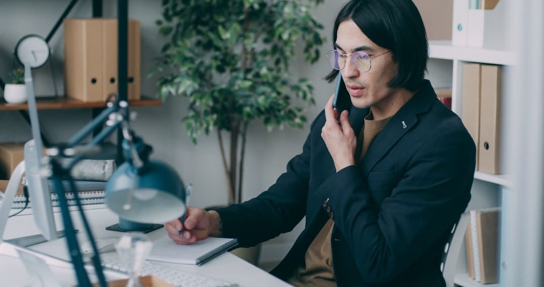 《星期三》第二季发布宣传照 哥特宗族全家福